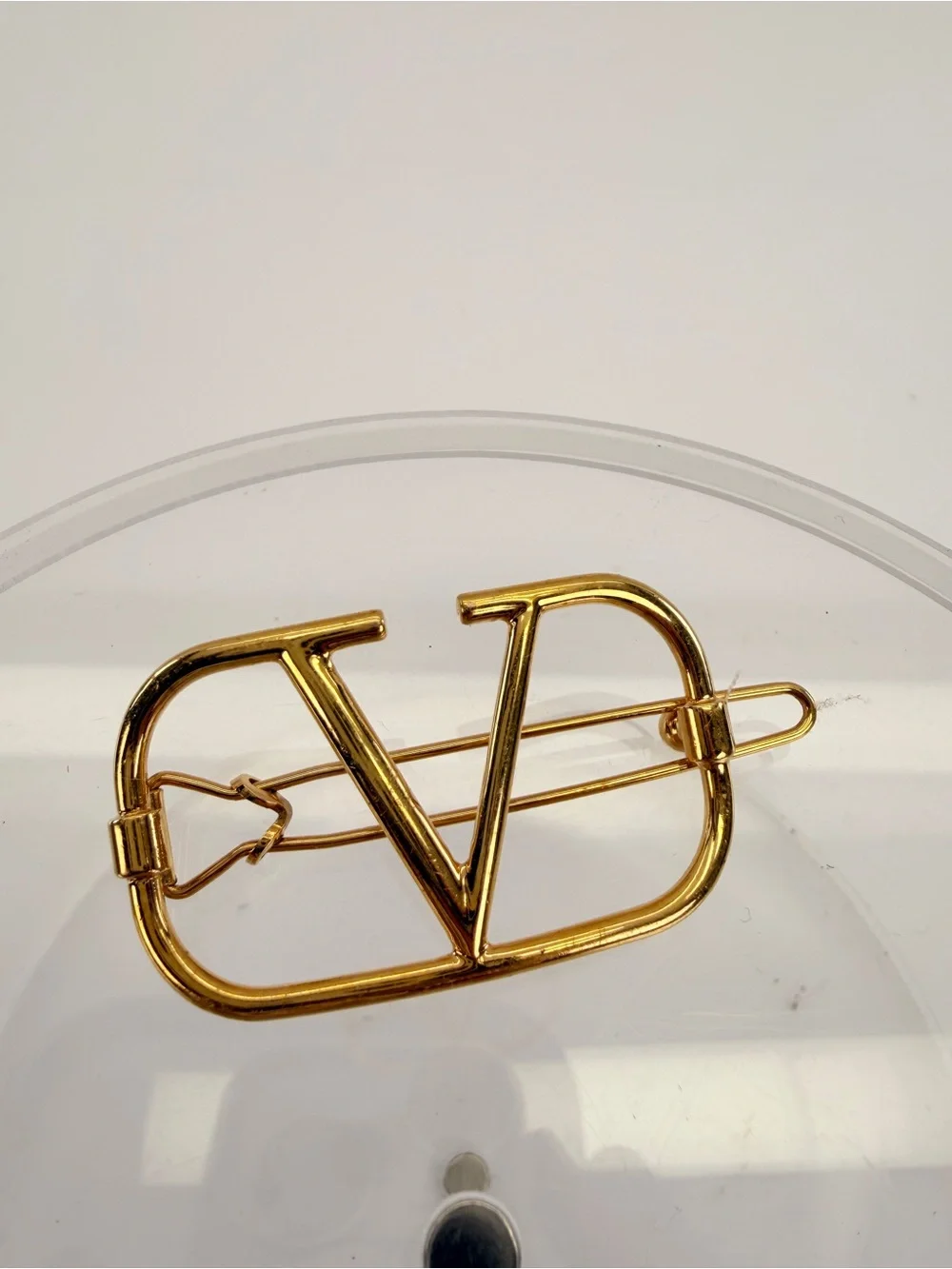 Valentino Garavani Gold V Logo Hair Clip